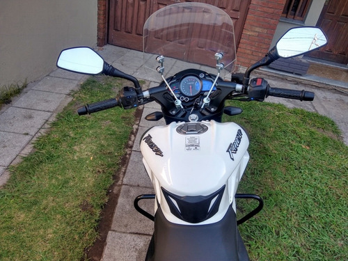 Bajaj Rouser Ns 200