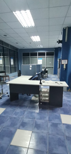 Local Comercial Inmejorable Ubicación, 2 Plantas Libres