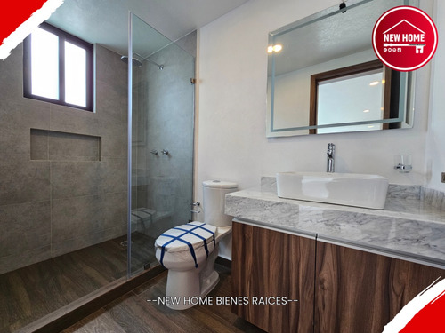 Casas En Venta En Metepec Cerca Del Parque Bicentenario Con 4 O 5 Recamaras
