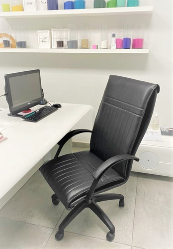 Silla de escritorio de Outlet Malbec respaldo alto ergonómica negra
