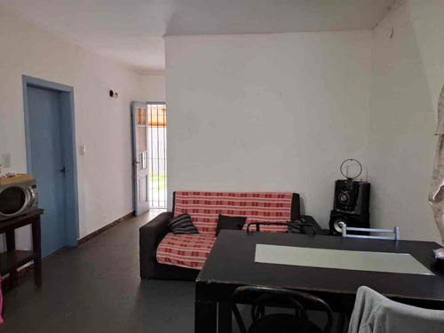 Venta Casa 3 Amb C/ Galpon Y Baño