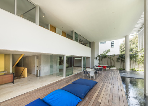 Moderno Proyecto Ubicado En Piantini