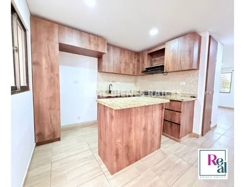 Se Arrienda Hermosa Casa Unifamiliar En Unidad Abierta.