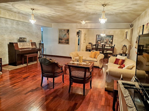 Venta Excelente Apartamento Los Naranjos Con Pozo