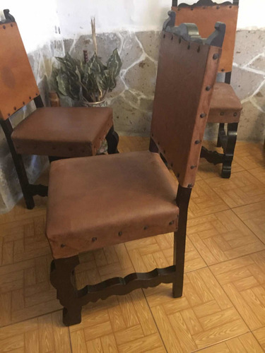 Imagen 6 de 10 de Sillas De Caoba Forradas Con Cuero El Precio Es Por Silla