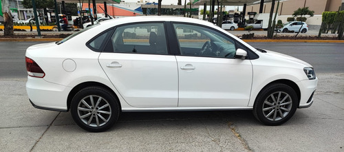 Volkswagen Vento 2.0 Confortline Mt