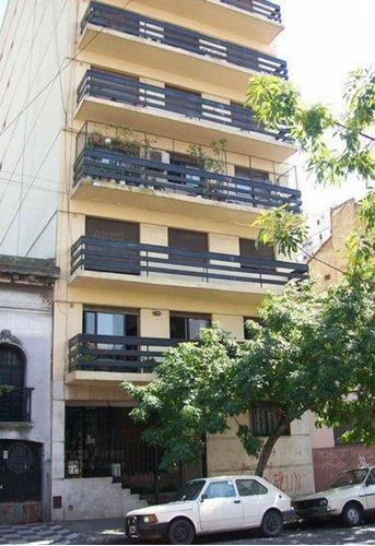 Venta  Depto. 3 Amb  C/patio-60 M2-barrio:boedo