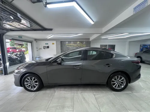 Mazda 3 Touring Hibrido At 2.0 2024