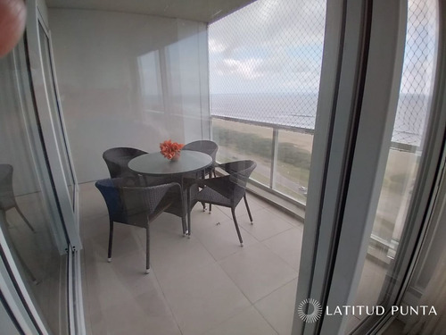 Imagen 2 de 13 de Apartamento En Le Parc, Oportunidad De 2 Suites Más Dependencia