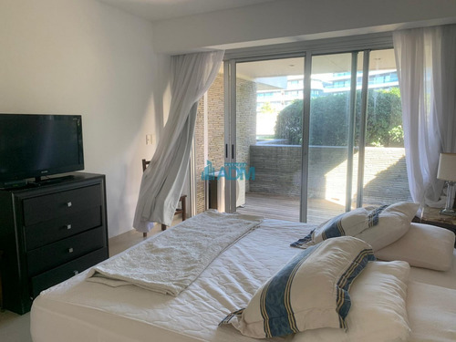 Imagen 10 de 21 de Apartamento Brava 28