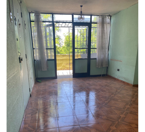 Oportunidad! Venta Departamento 3 Dormitorios, 1 Baño.