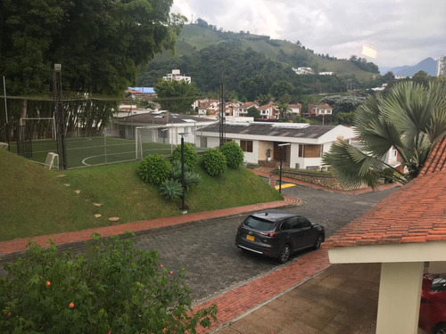  Vende Venta Casa Campestre El Trebol, Manizales Barata