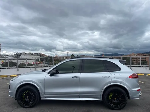 Porsche Cayenne 3.0 S E-hybrid Platinum Edition