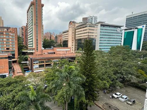 Oficina En Arriendo En El Poblado. Cod A775949