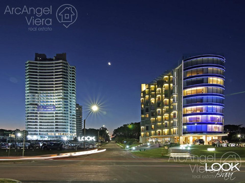 Apartamento Frente Al Mar En Venta Y Alquiler Anual - Playa Brava - Look Brava