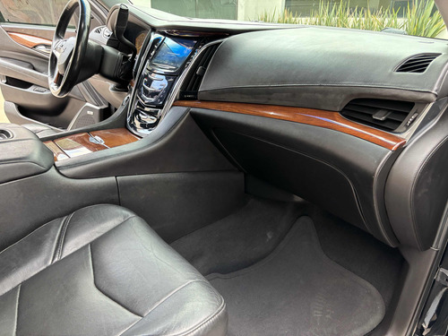 Cadillac Escalade Maximo Equipo 4x4