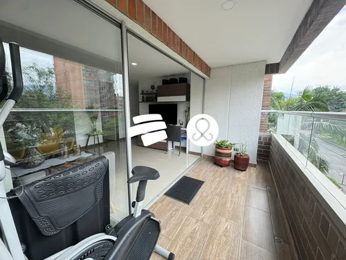Venta De Apartamento En Calasanz, Amplios Espacios Y Excelente Ubicación