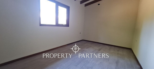 Imagen 15 de 30 de Cómoda Casa Con Una Vista Espectacular