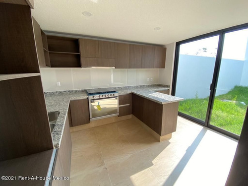 Imagen 8 de 14 de Zibata Inspira Casa En Esquina Con 3 Recamaras Y 205 Mts2 Qh.211955