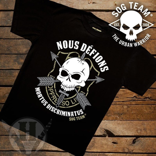 Remera Tactica Negra Nous Defions Mortus Discriminatus Sog T