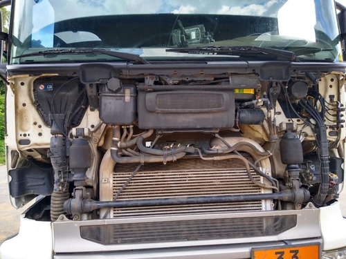 Scânia R440 2013 6x4 - Automático