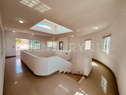 Casa Con Alberca En Venta, Oaxtepec, Morelos