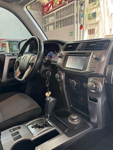 Toyota 4runner Sr5 2016 4x4