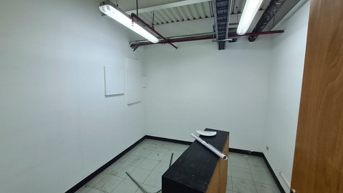 Imagen 19 de 30 de Alquilo Oficina 352m2 Chacao 1698