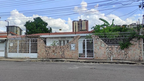 Imagen 1 de 21 de Se Alquila Casa En Urbanización El Centro Para Uso Comercial Kg:22-27511