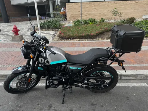 Scram 411 Royal Enfield