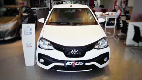 Toyota Etios Xls 1.5 6m/t 4p