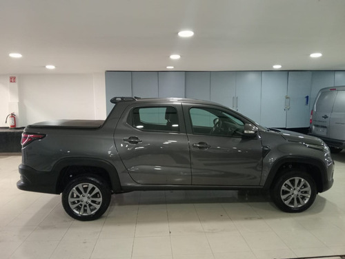 Ram 700 Doble Cabina Bighorn Cvt 2024