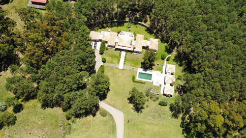 Exclusiva Casa En Laguna Del Diario, Punta Del Este. Uruguay