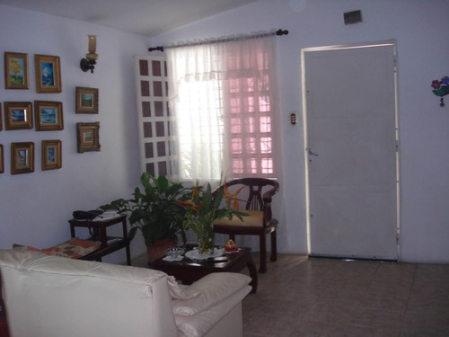 Imagen 3 de 9 de Casa En Venta Los Samanes Maracay 22-13920 Ag