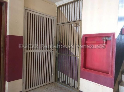 Imagen 3 de 11 de Cómodo Apartamento En Venta En Puerta Maraven Punto Fijo 04146954944 23-607