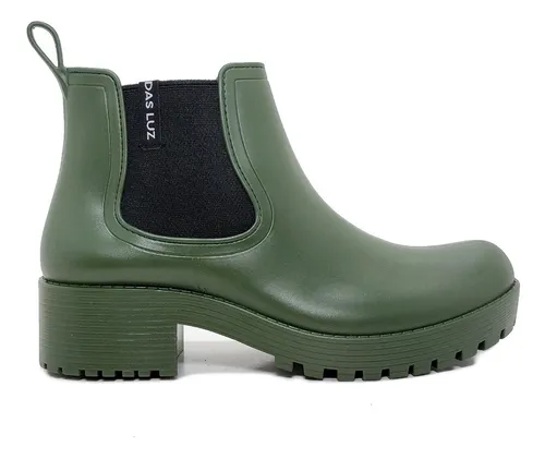 Botas de agua bajas en color verde militar. Perfectas para la lluvia