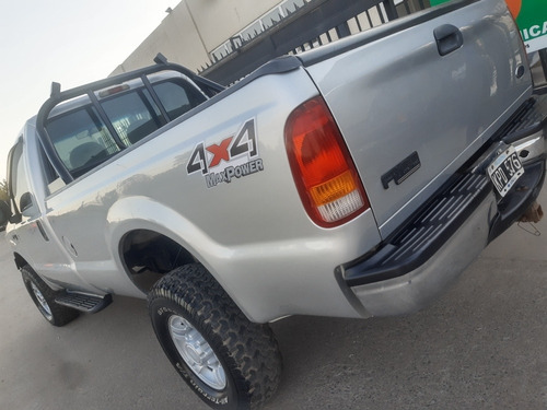 Ford F-100 2011 3.9 Cab. Simple Xlt 4x4