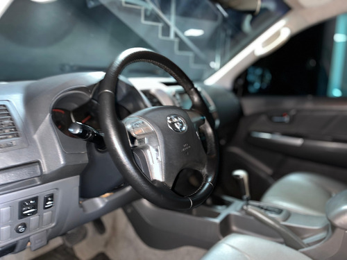 Toyota Hilux 3.0 Srv Cab. Dupla 4x4 Aut. 4p