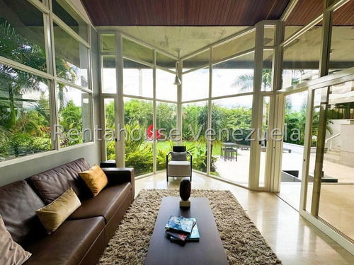 Casa En Venta Urb. Cerro Verde, Caracas. 25-7062 Yf