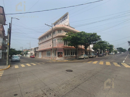 Edificio Comercial En Veracruz