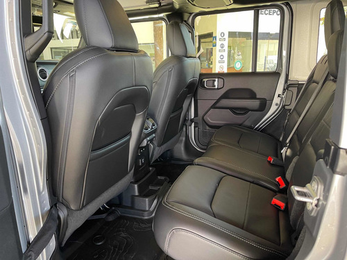 Imagen 10 de 10 de Jeep Wrangler Sahara Mild Hibryd