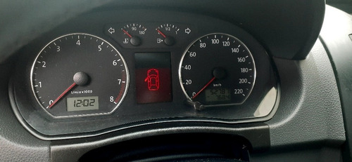 Volkswagen Polo Sedan 2013 1.6 Vht Total Flex 4p
