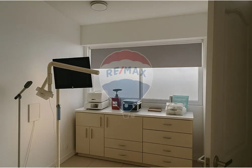 Arriendo De Oficina , Centro De Negocios