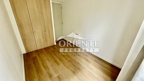 Depto En Primer Piso, Semi Nuevo, La Reina