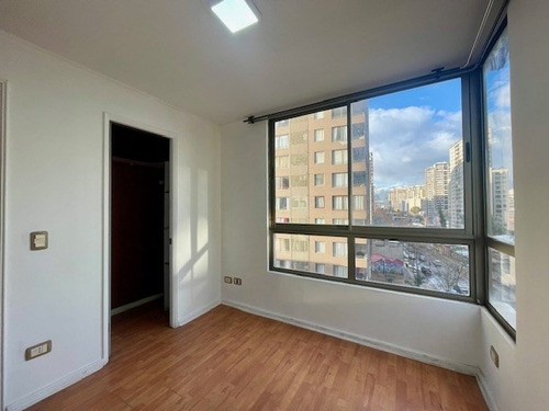 Arriendo Depto 2 Dorm. En Calle Santa Isabel