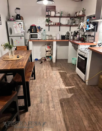 Casa En Venta, 3dormitorios, 1baño, Patio, Cochera, Barbacoa. Flor De Maroñas.