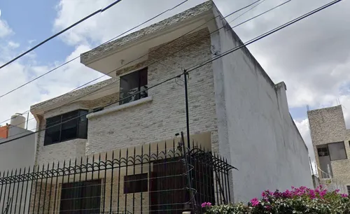¡amplia Casa En Venta De 3 Niveles, Remate Adjudicado! - C. Sierra Nevada 322, Valle Don Camilo, 50140 Toluca De Lerdo, Méx.