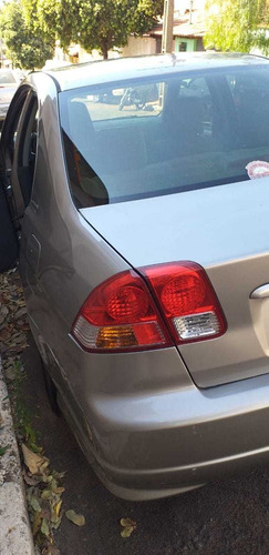 Imagem 2 de 15 de Honda Civic 2005 1.7 Lx 4p