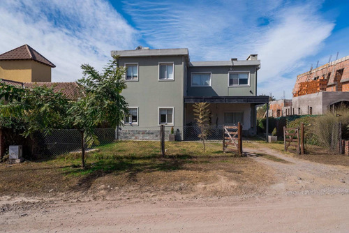 Imagen 2 de 30 de Casa Venta / Permuta B° El Prado 3 Dorm Y Pileta