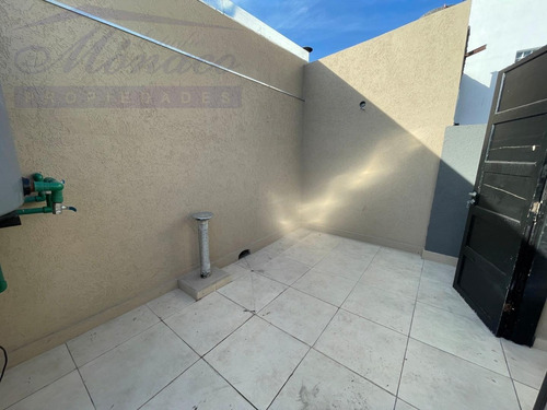 Imagen 23 de 29 de 2 Amb Pb Baja Con Patio Y Gran Terraza. Reciclado!